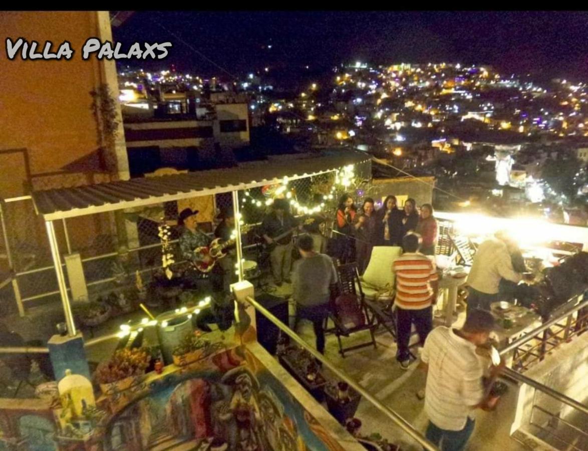 Palaxs