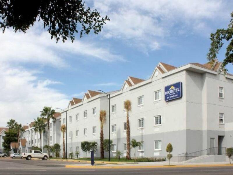 Hotel Microtel & By Wyndham