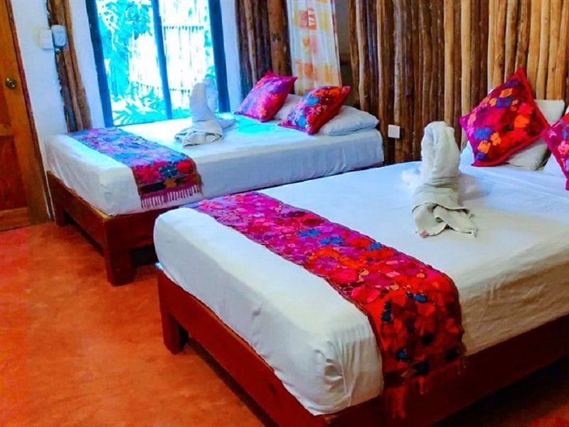Hotel Casa Maya 3*