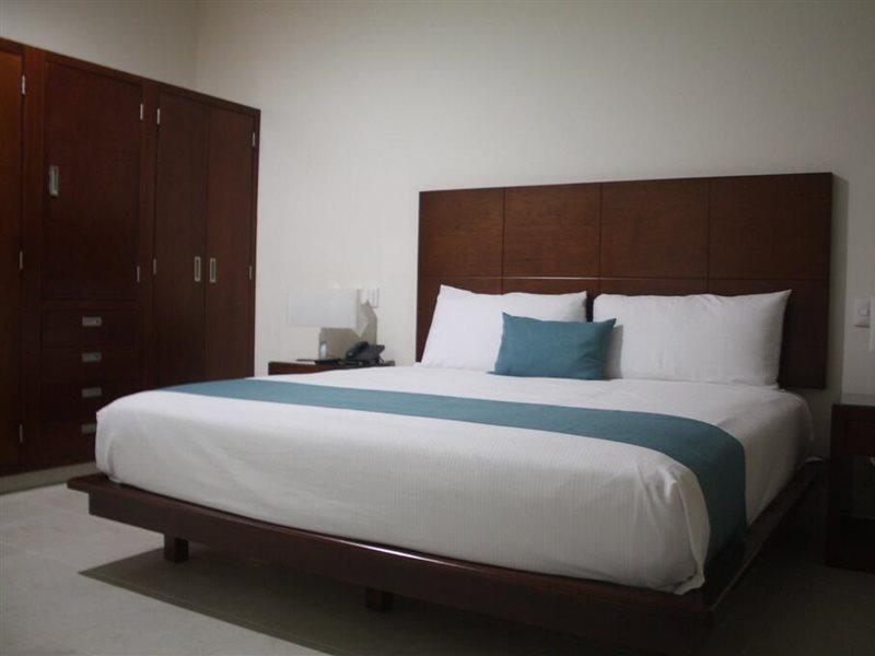 Marena & 3* Mazatlan