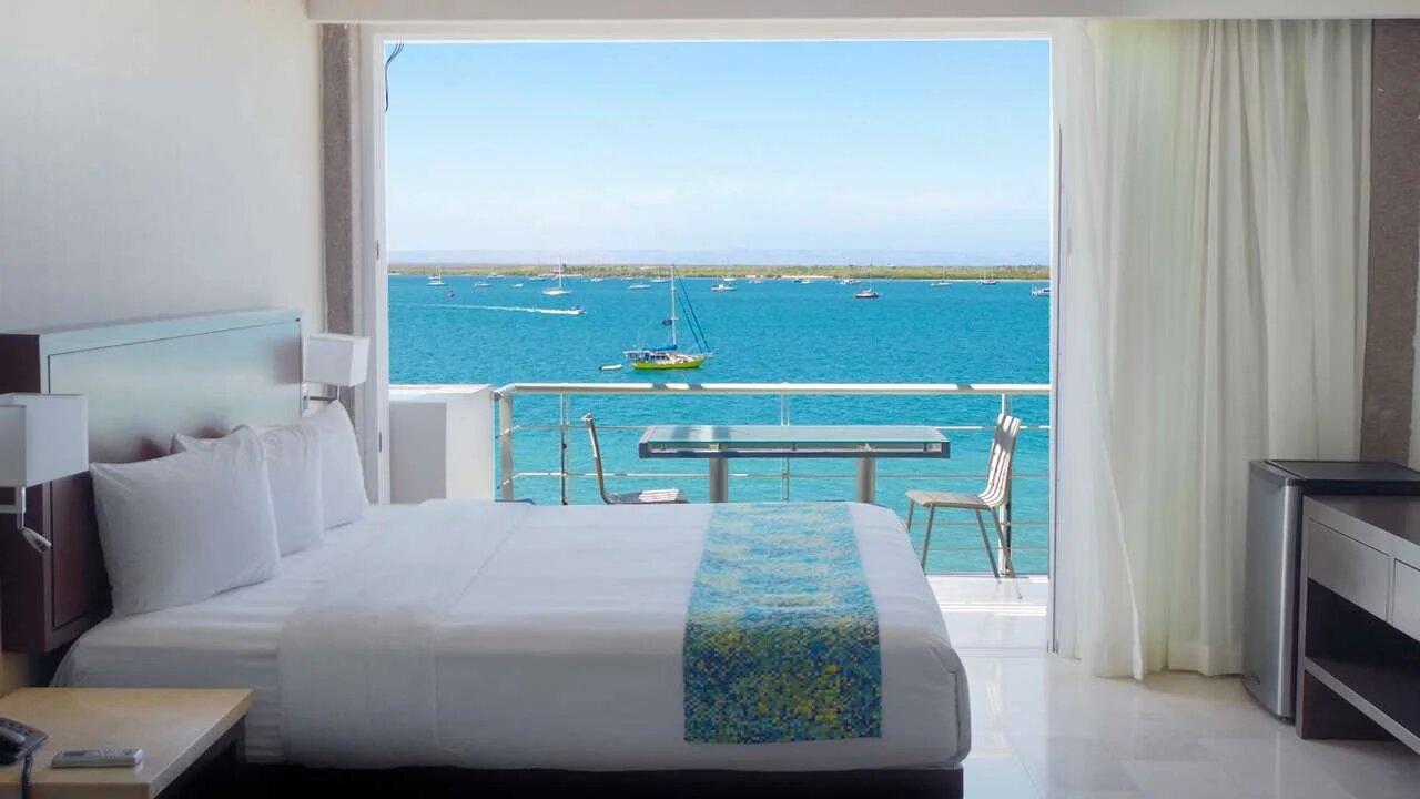 Seven Crown Malecon Hotel 4*