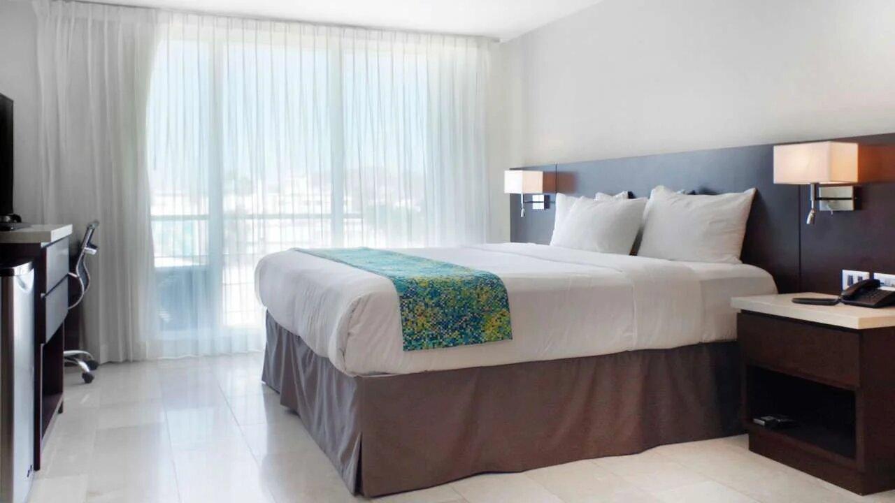 Hotel Seven Crown Malecon 4*