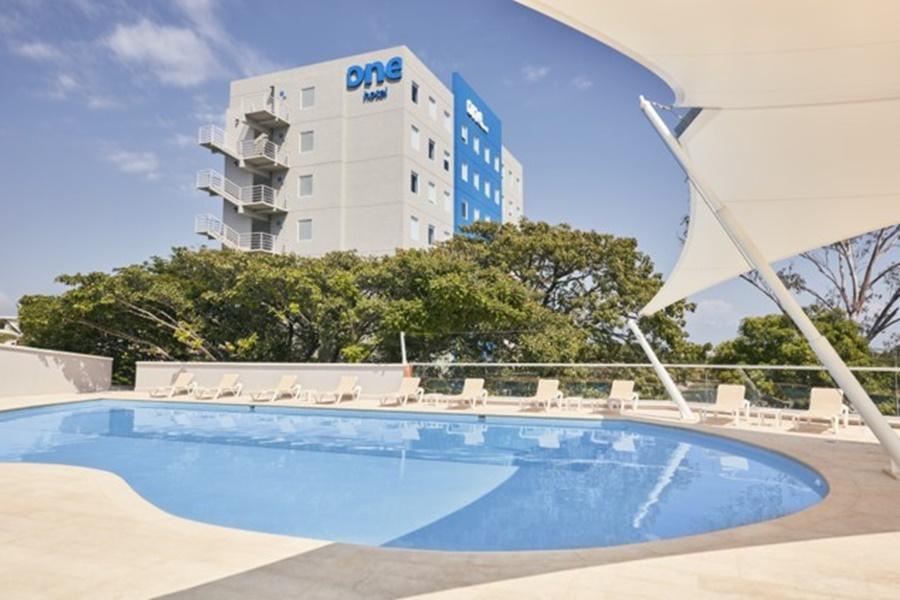 One Aeropuerto Hotel