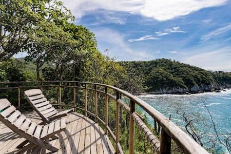 Guest house Bungalo En La Playa Tejon
