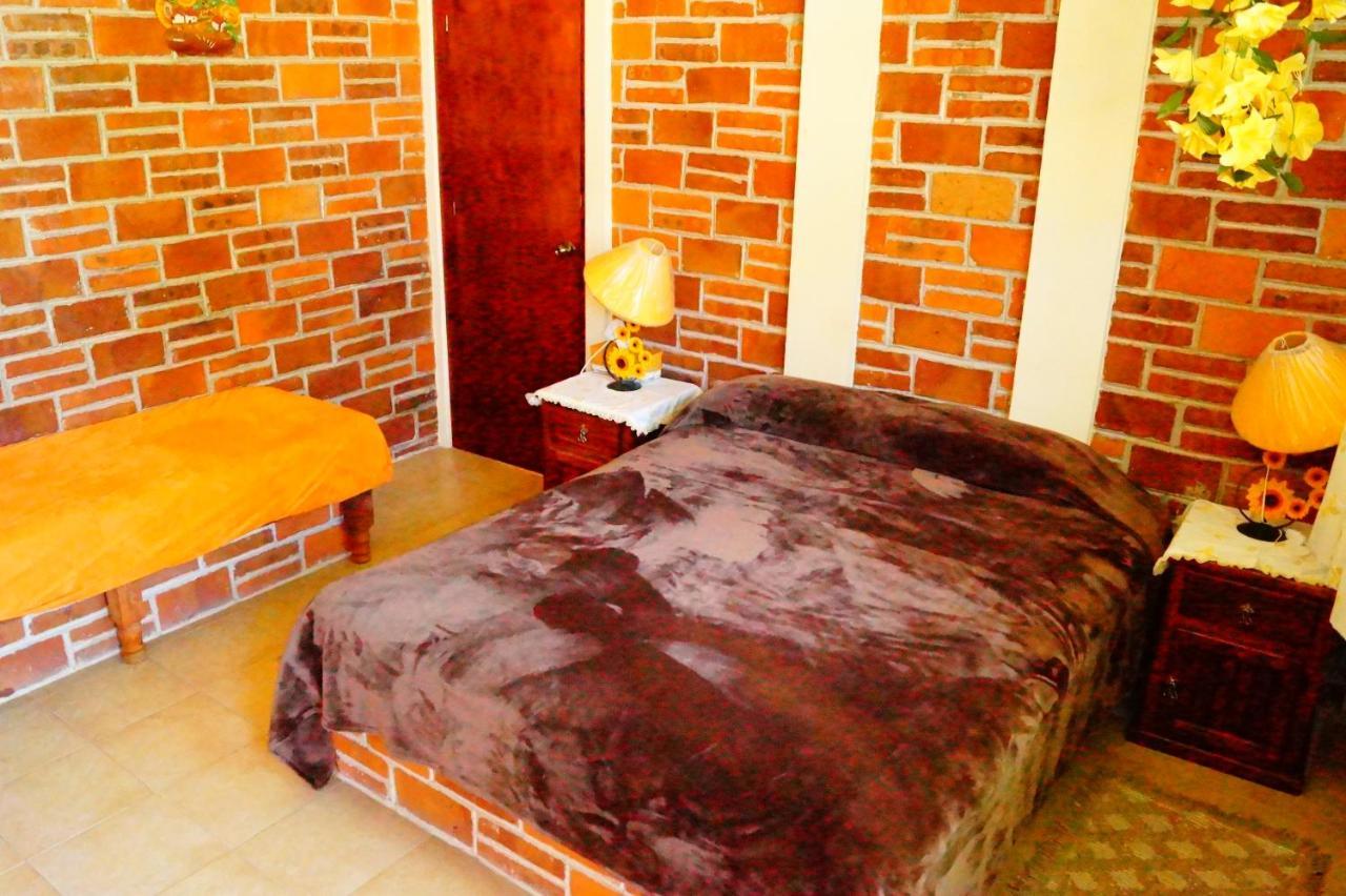 Casa De La Luna 4*