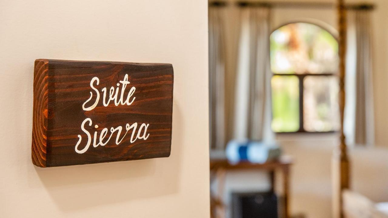 Santa Cruz Hotel 4*