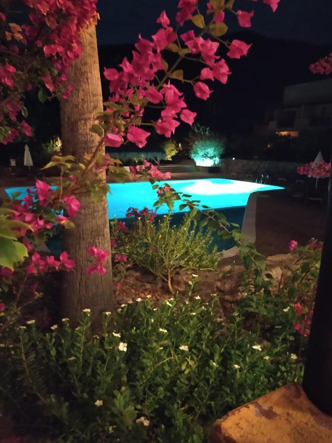 Tripui 4* Puerto Escondido (Baja California Sur)