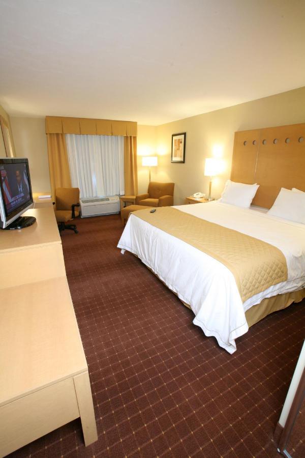 Hotel Express Zona Aeropuerto By Ihg