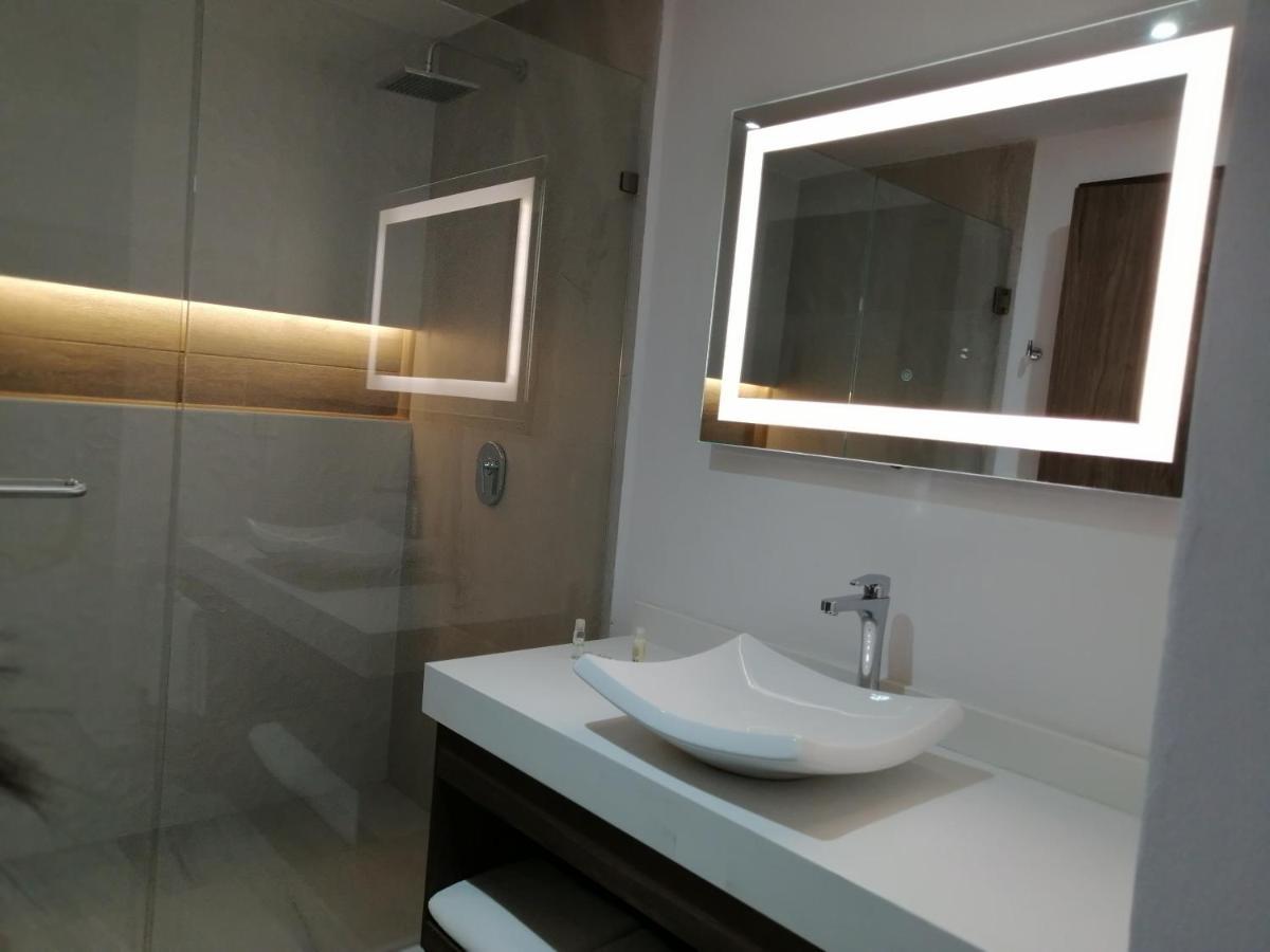 Hotel Wyndham Angelopolis 2*