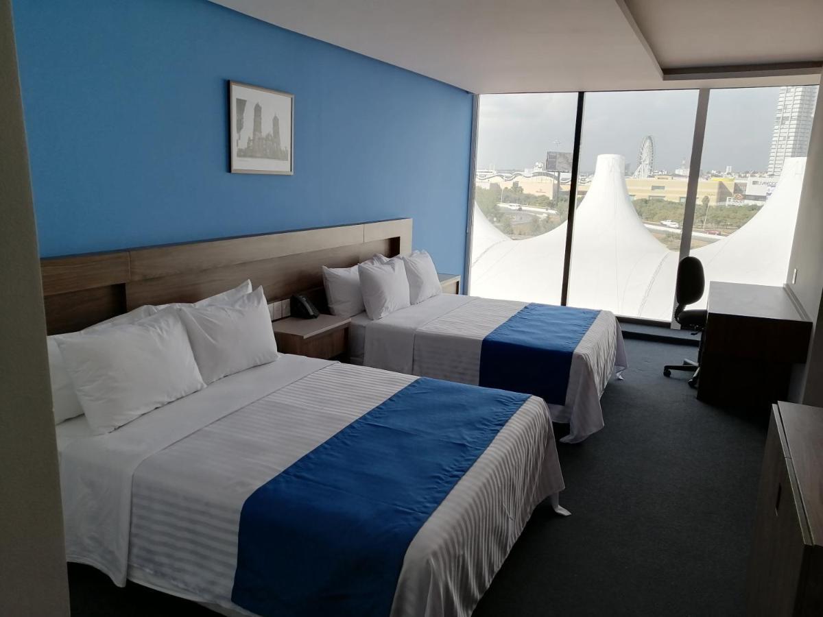 Wyndham Angelopolis 2*