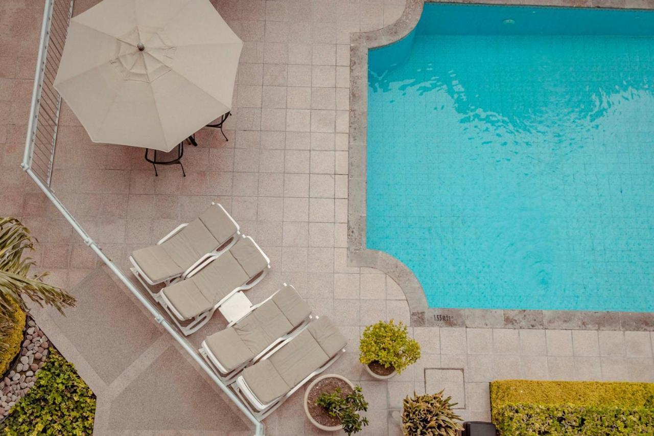 Fresno Galerias Hotel
