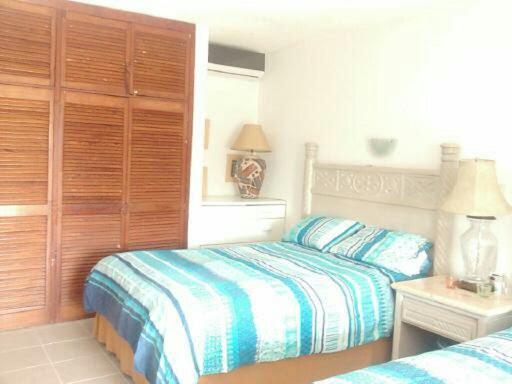 Brisas Apartment *