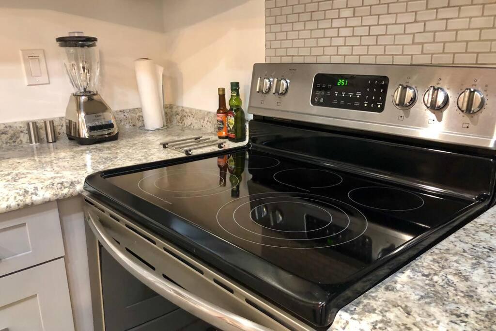 Apartment New 2 Bedroom Luxury -great Location -modern