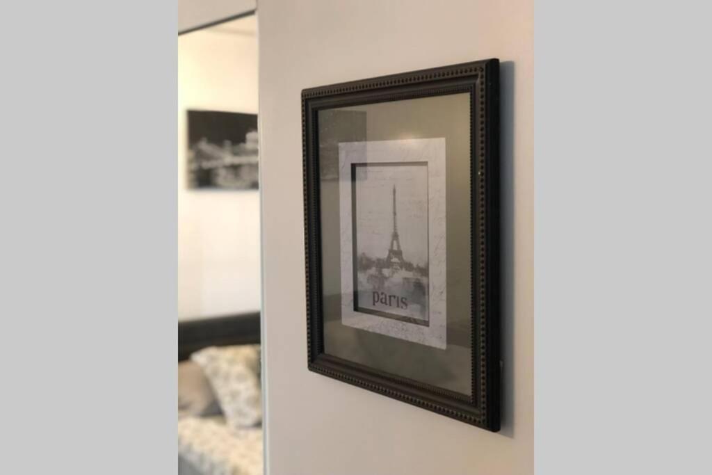New 2 Bedroom Luxury -great Location -modern Apartment