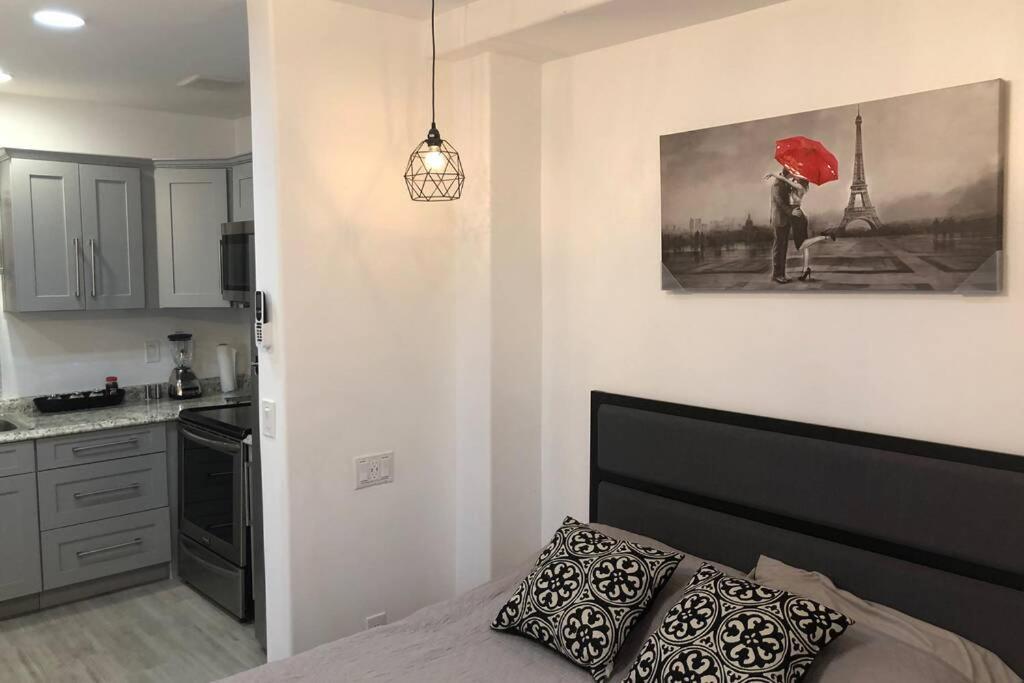 New 2 Bedroom Luxury -great Location -modern *