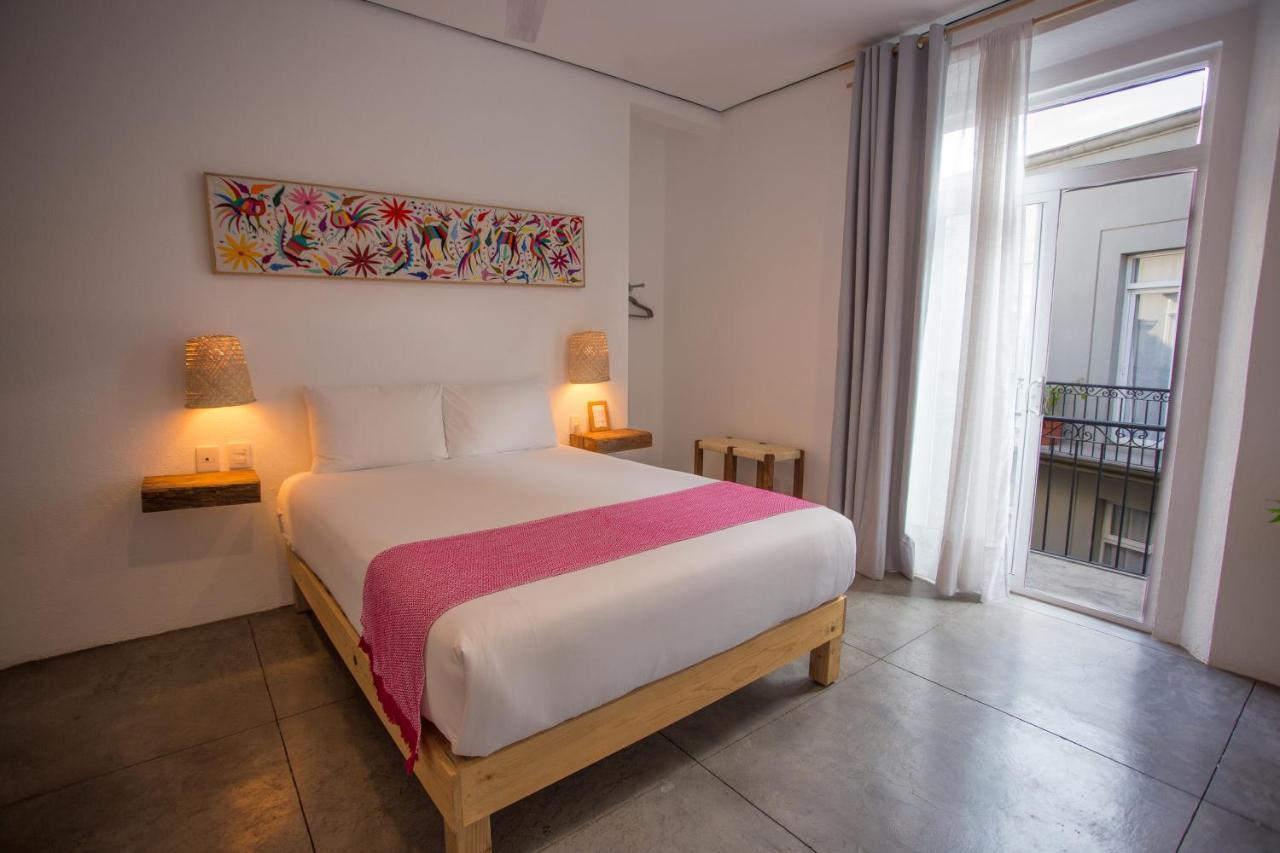 Mama Carlota Hotel