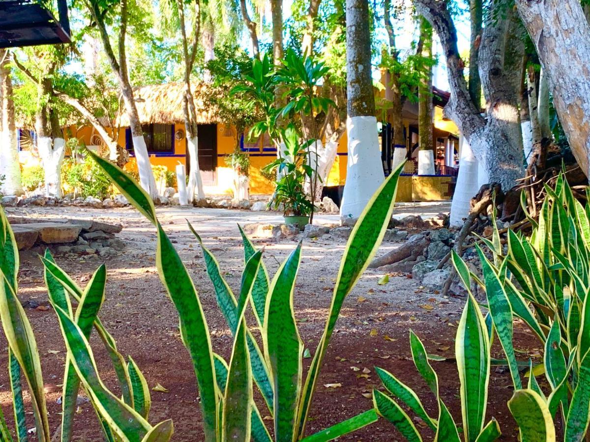 River Hotel