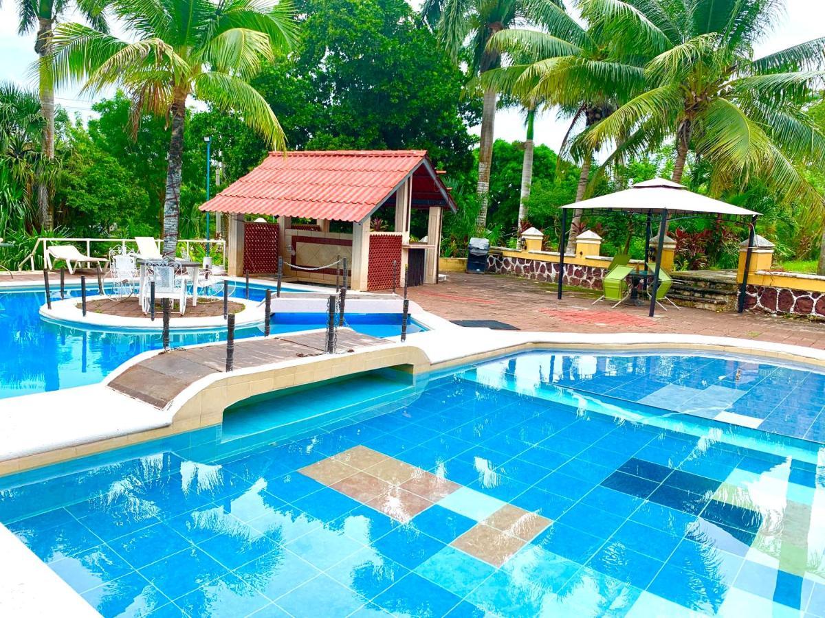 Hotel River