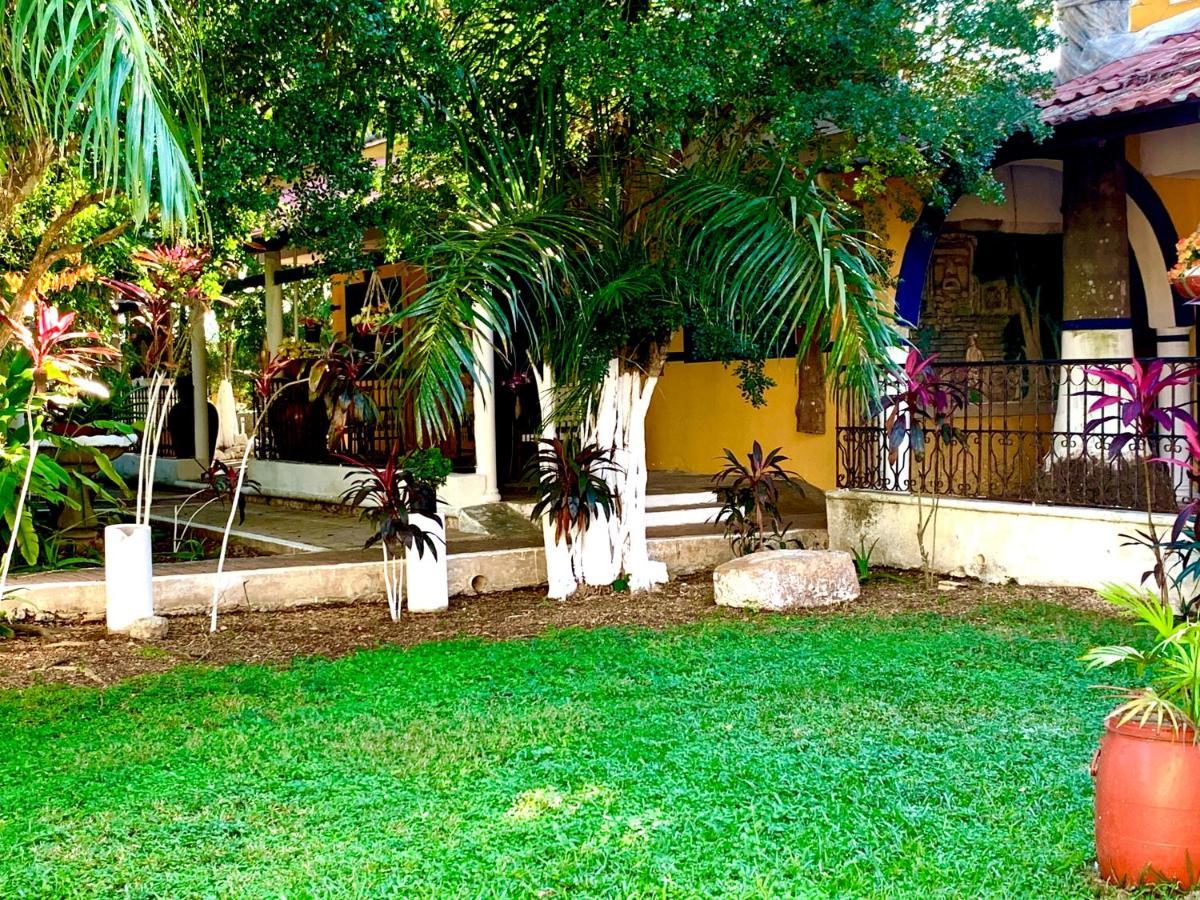 River Hotel 2*