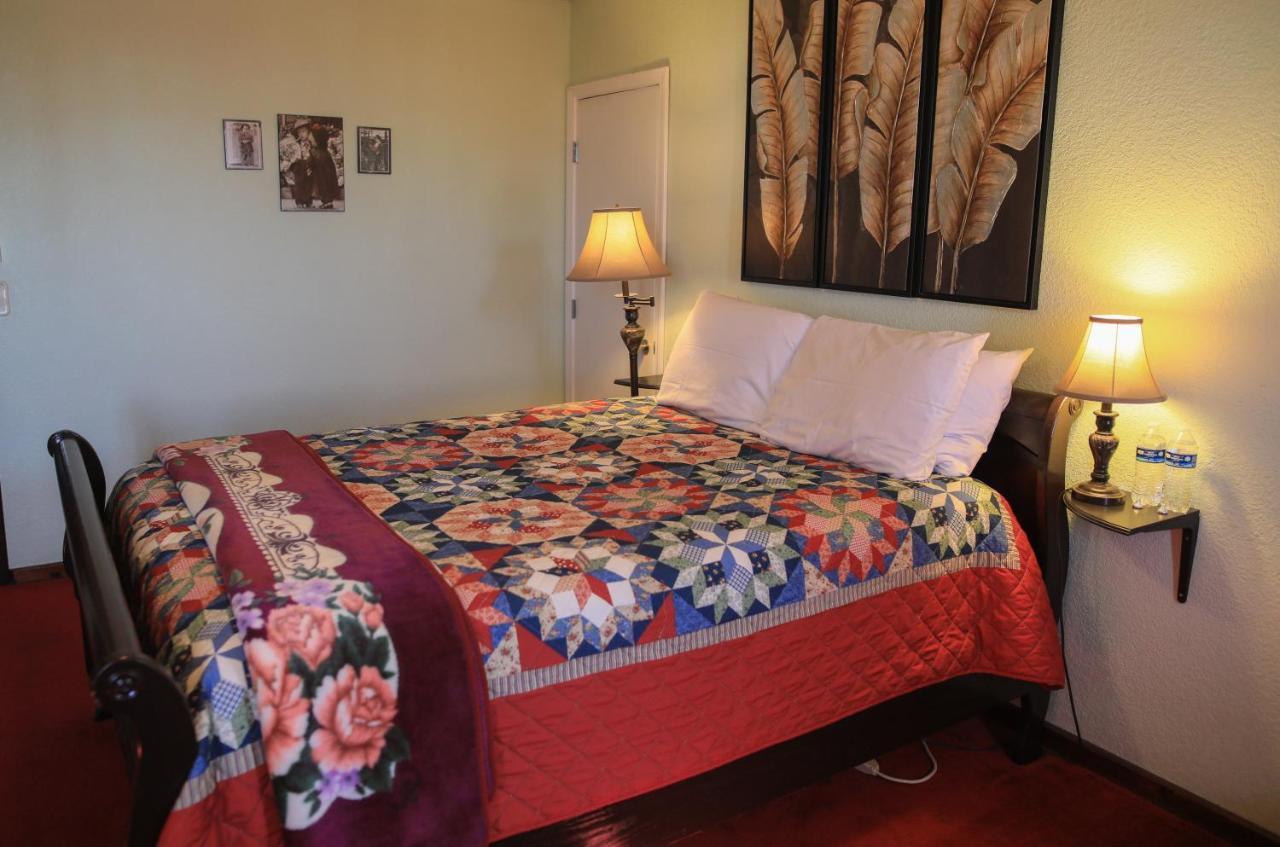 Bed & Breakfast Playa Hermosa At The 3*