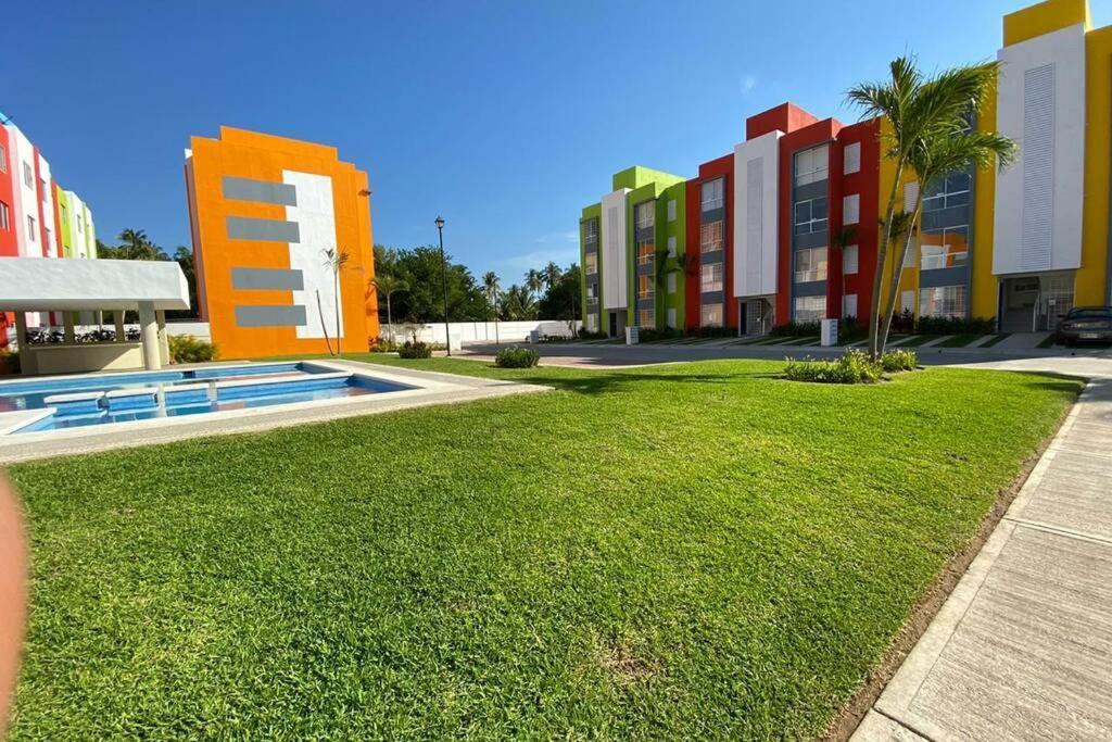 Departamento Nuevo Con Alberca A 10 Min De La Playa *
