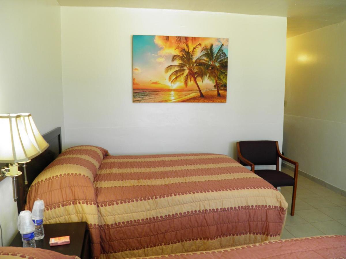 Hotel #35 Seaside & Victors Rv Park *