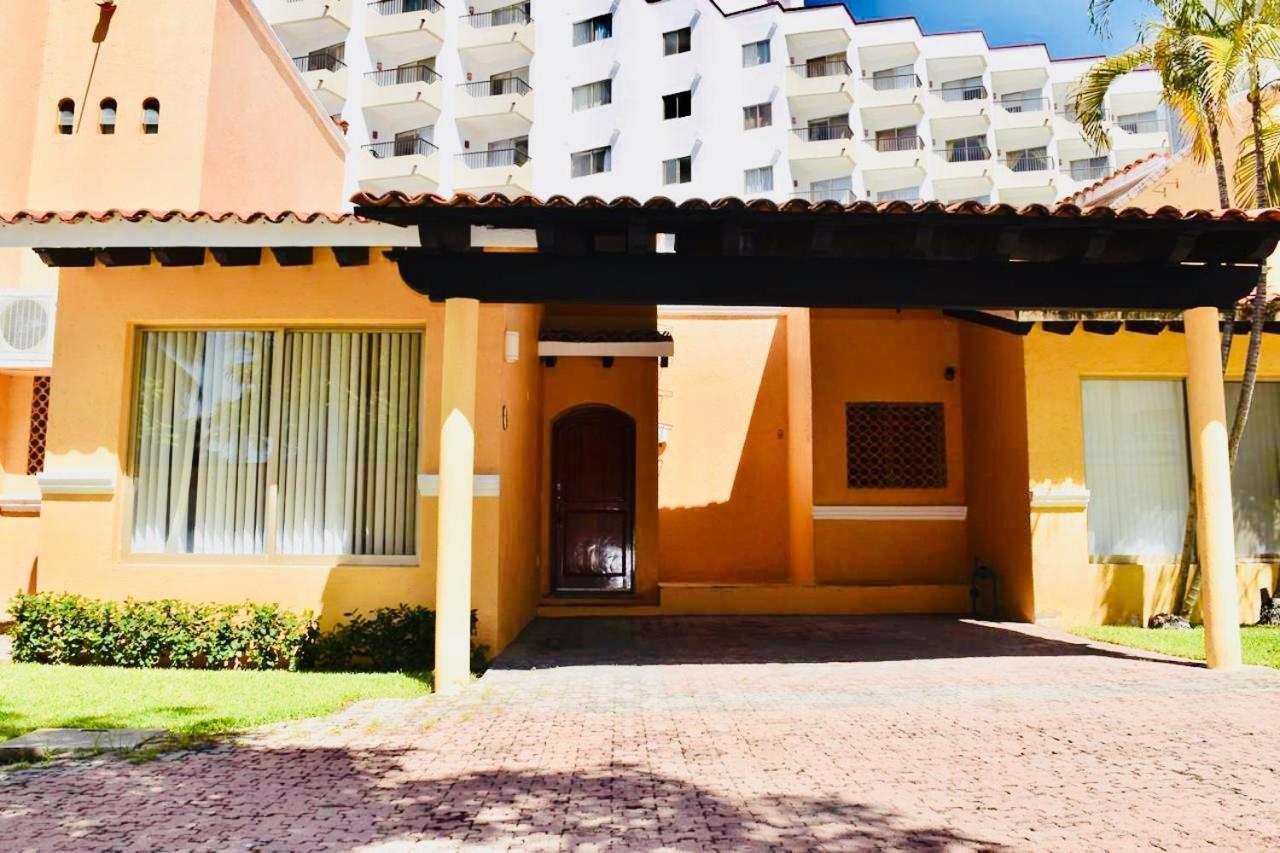 5p 4a 1m Dentro Del A Un Lado Del Krystal Con Playa Wifi (adults Only) Hotel Ixtapa (Guerrero)