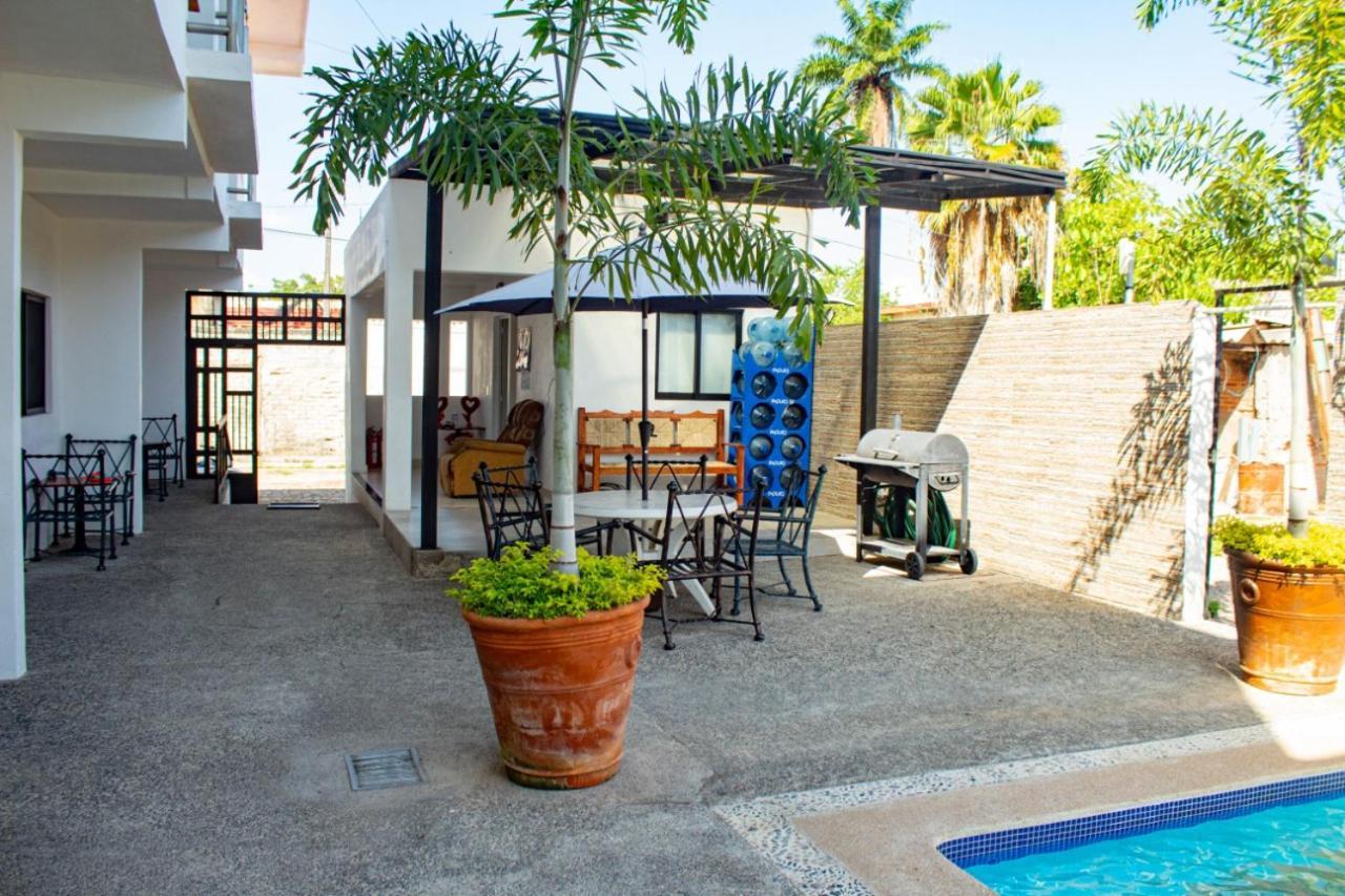 Del Carmen Apartment *