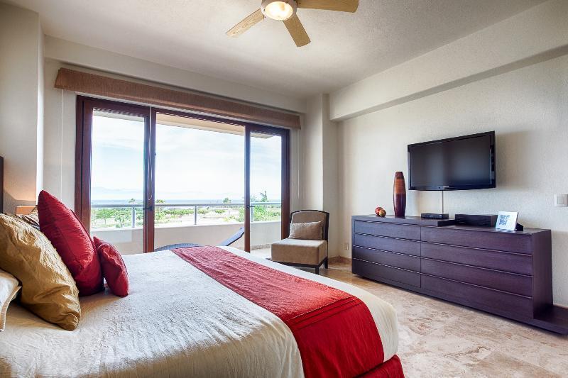 B Nayar Family Luxury & Residences Resort 5*