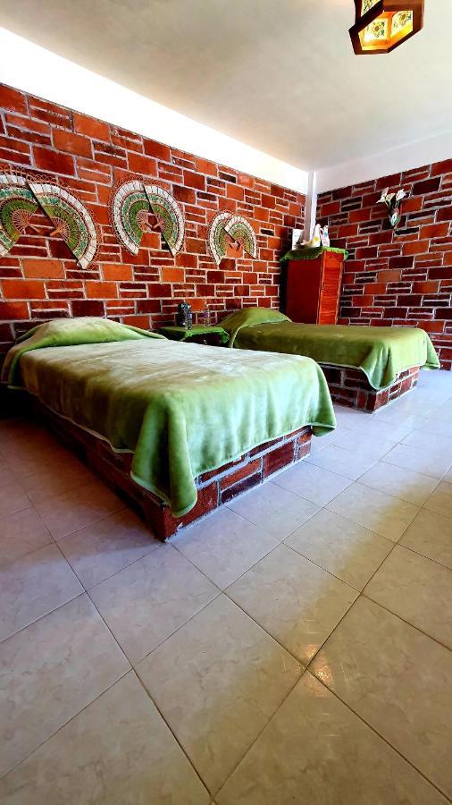 Casa De La Luna Hotel