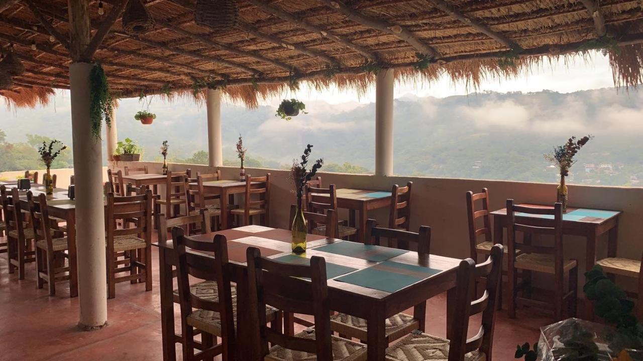 Cafenaranja Hotel