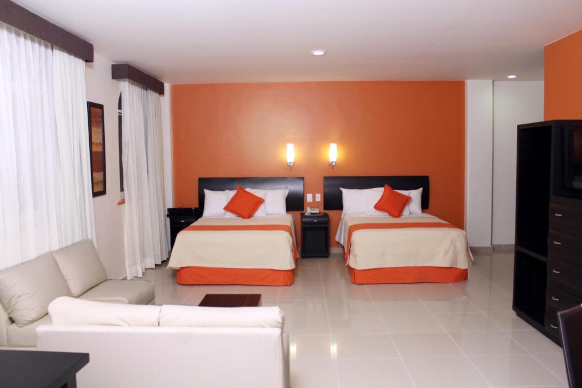 Hotel Baez 4*