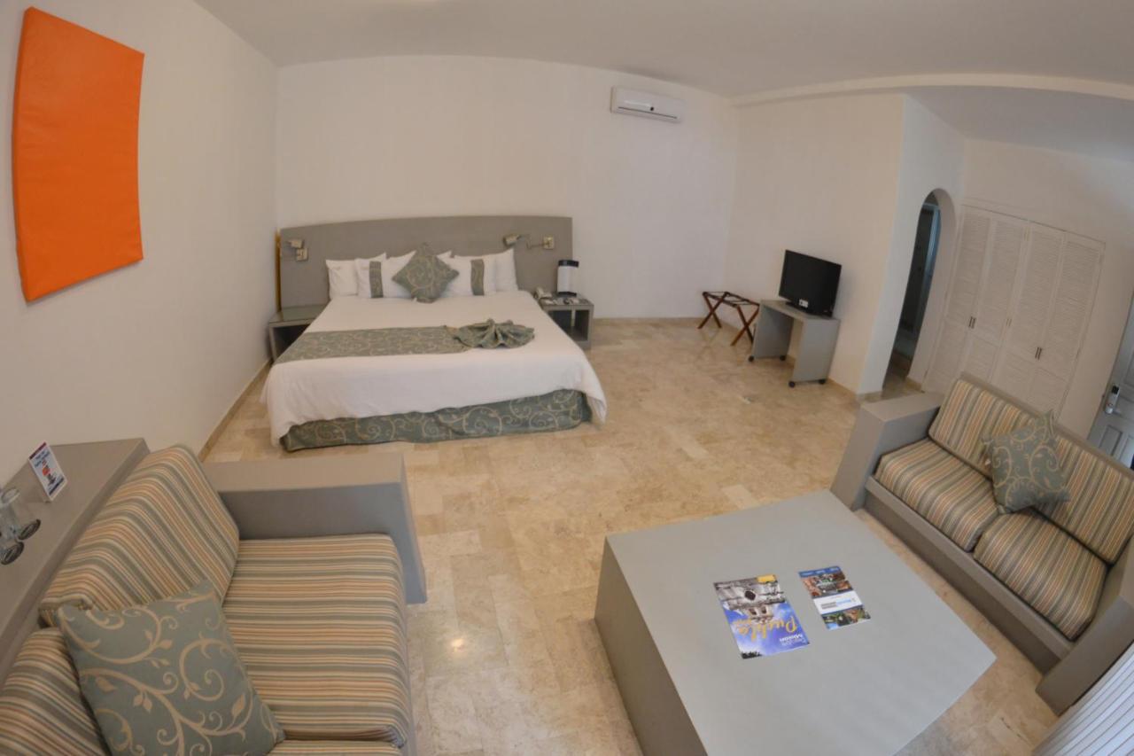 Hotel Mision Grand 4*