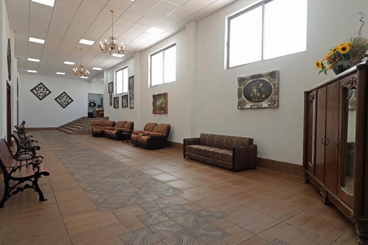Imperial Saltillo