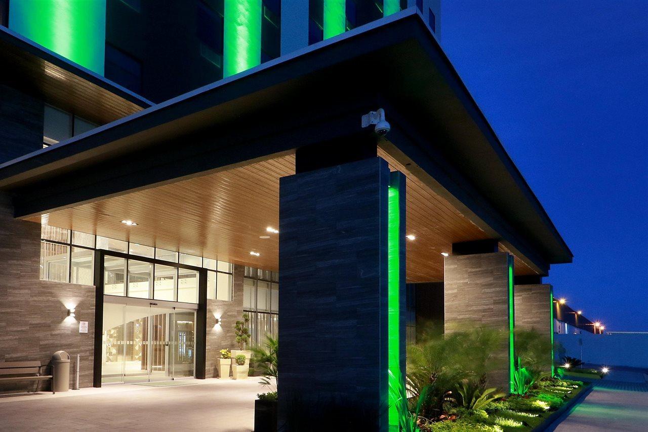 & - Monterrey Zona Airport By Ihg Hotel 5*