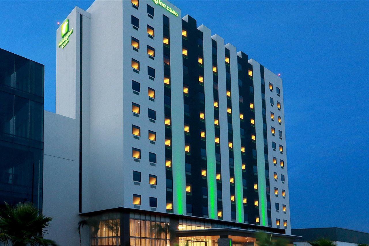 Hotel & - Monterrey Zona Airport By Ihg 5*