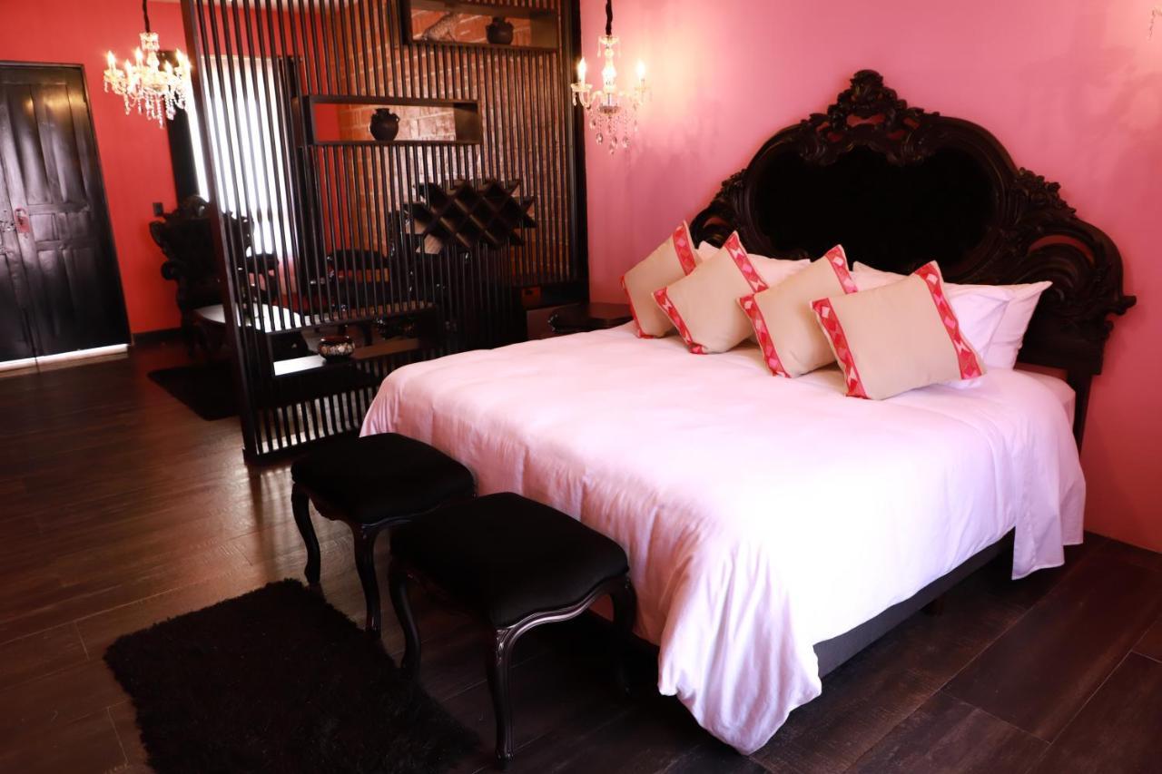 Casa Rosa & Hotel