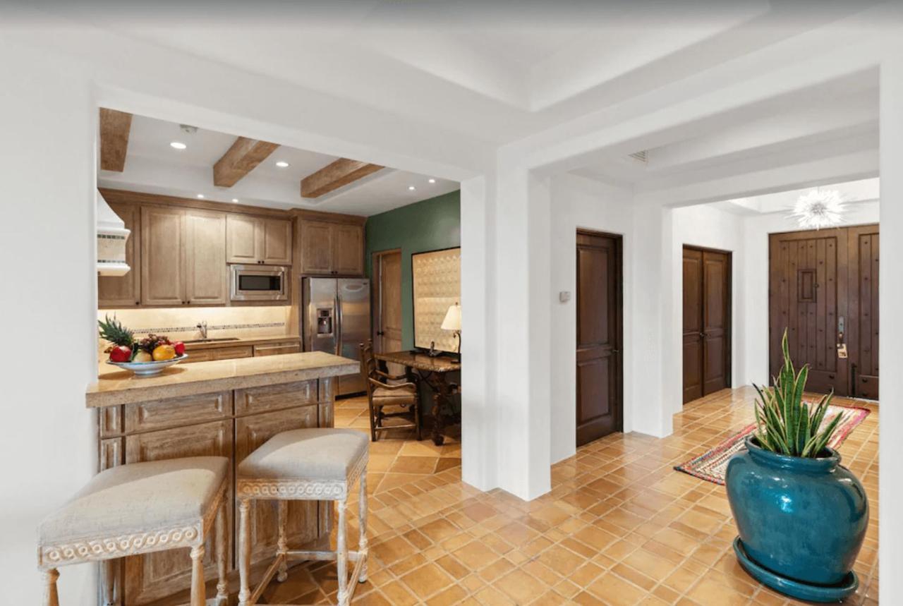 Executive-style Luxury On * Cabo San Lucas
