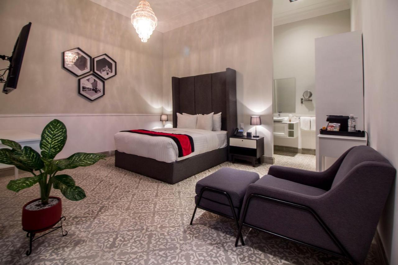 Hotel Business Real 500