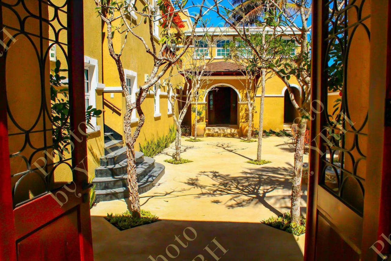Esciros Villa Chicxulub