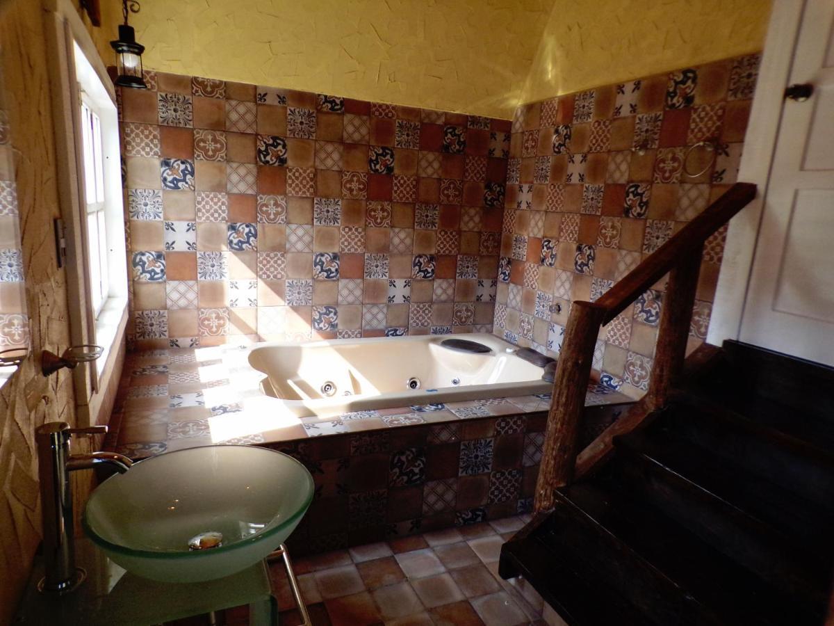 Hotel El Rincon De Pancho 2*