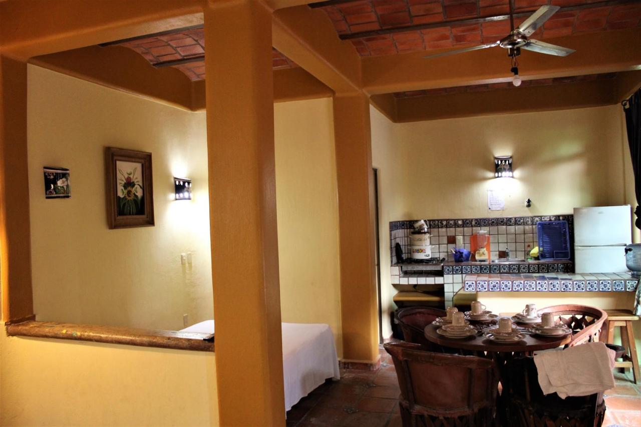 Flores Hotel