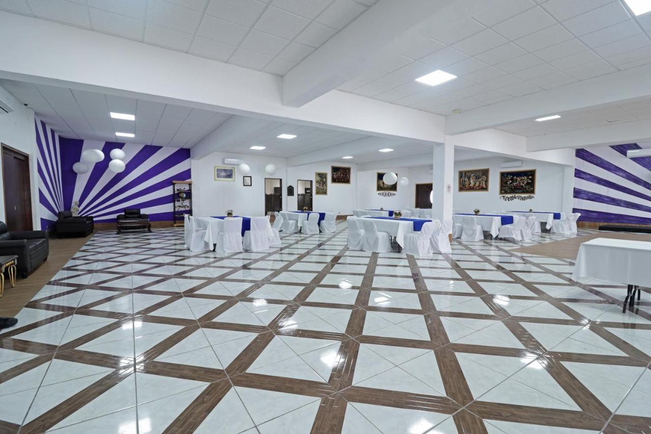 Imperial Saltillo