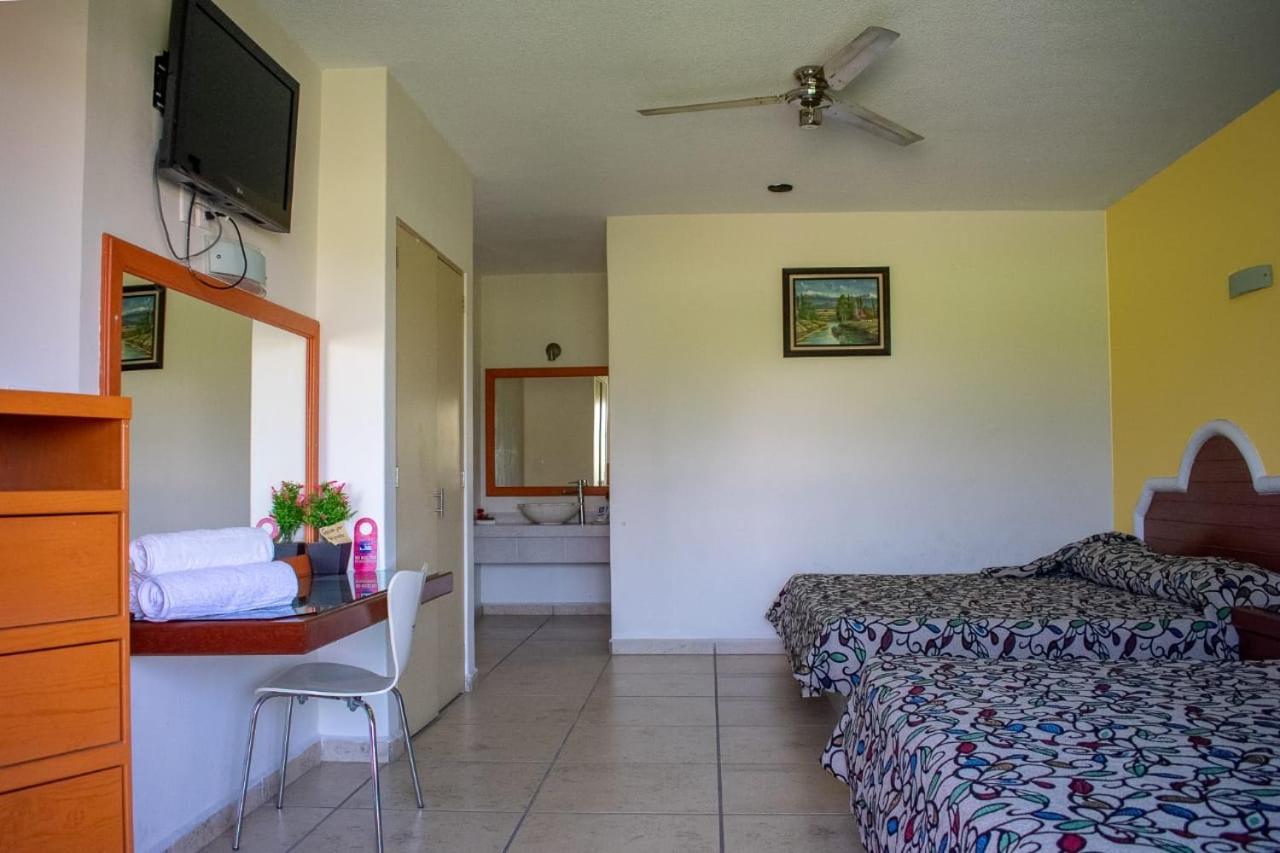 Hotel Hotel Js 3*