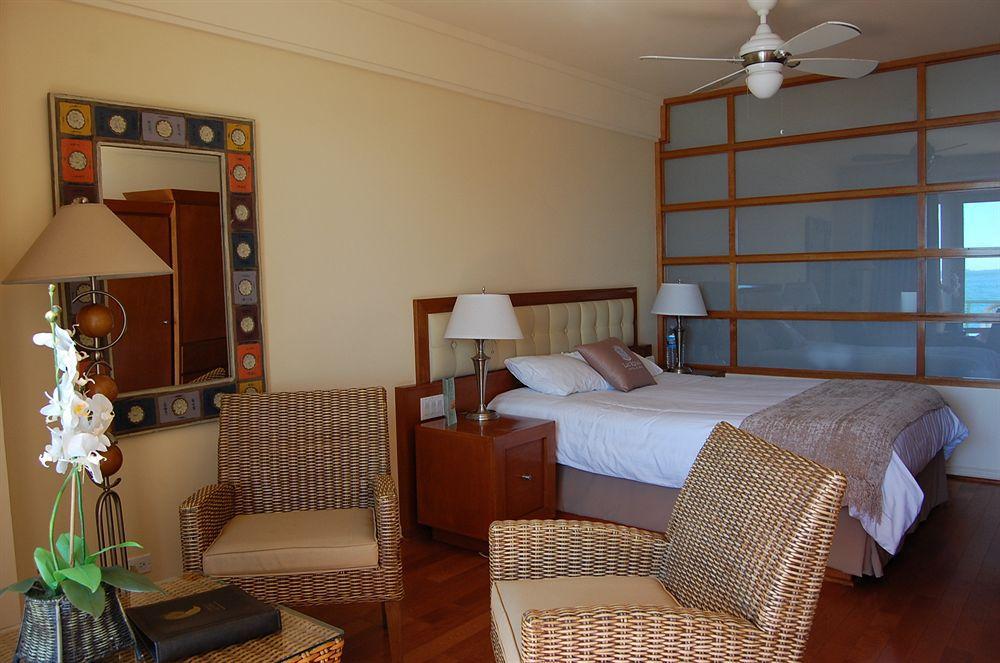 Rosas & 4* Ensenada