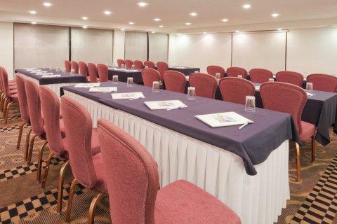 Express By Ihg 4*