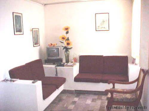 Maria Antonieta Aparthotel