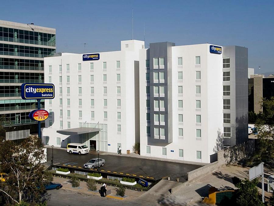 Hotel Express By Marriott Rio 4*