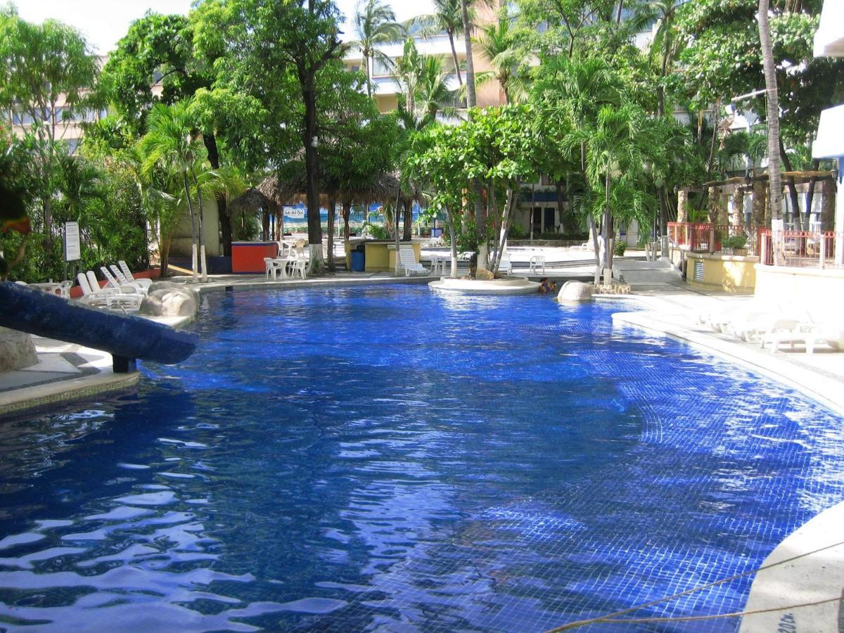 Club Del Sol By Ng