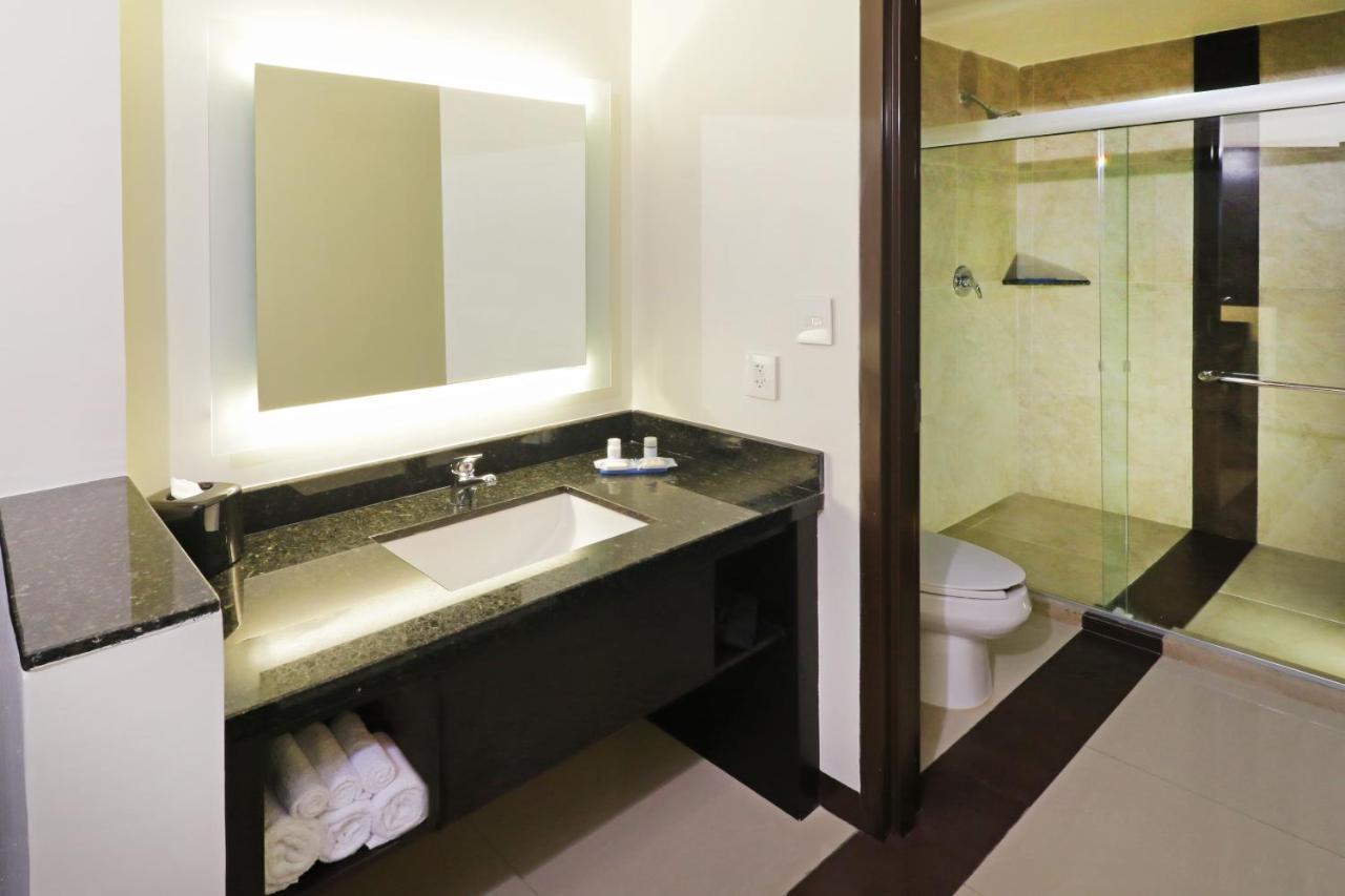Hotel Express - Tuxpan By Ihg 4*